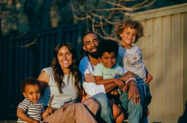 星空体育官网-康利为了事业牺牲家庭，暂别妻子继续追求冠军梦想