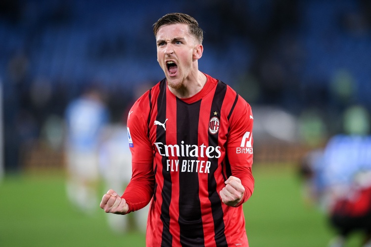 Starrysky Spor-隆戈：萨勒马科尔斯今日进行单独训练，其余仅希门尼斯缺席训练